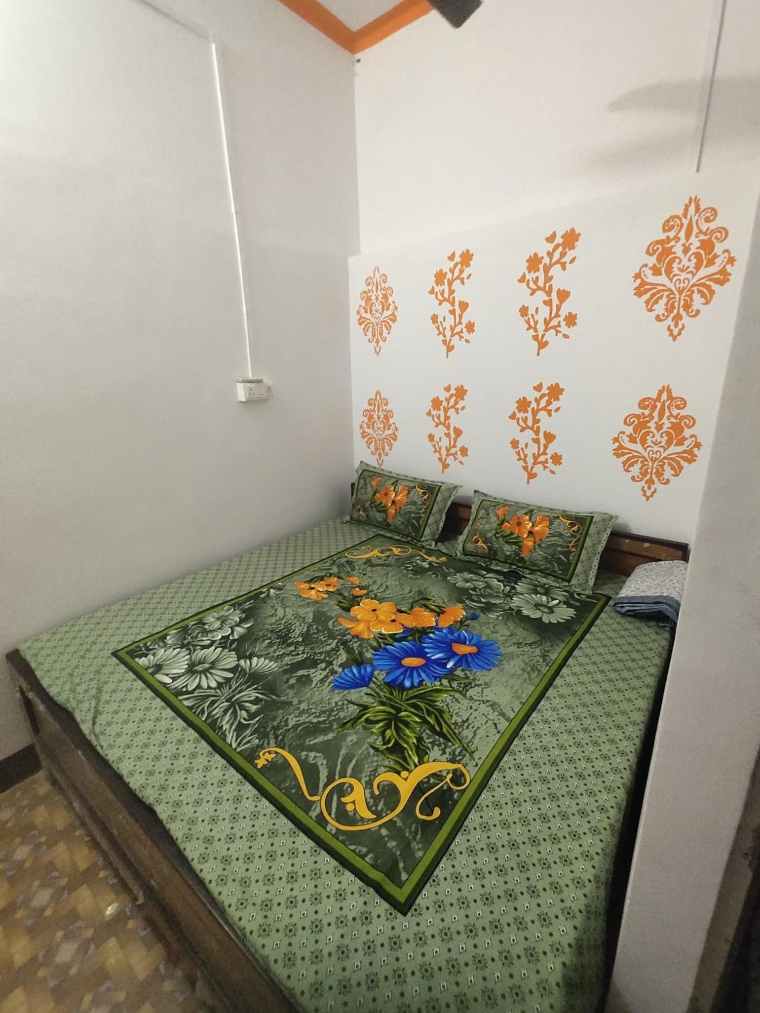 Awadh Guest House Ayodhya Kültér fotó