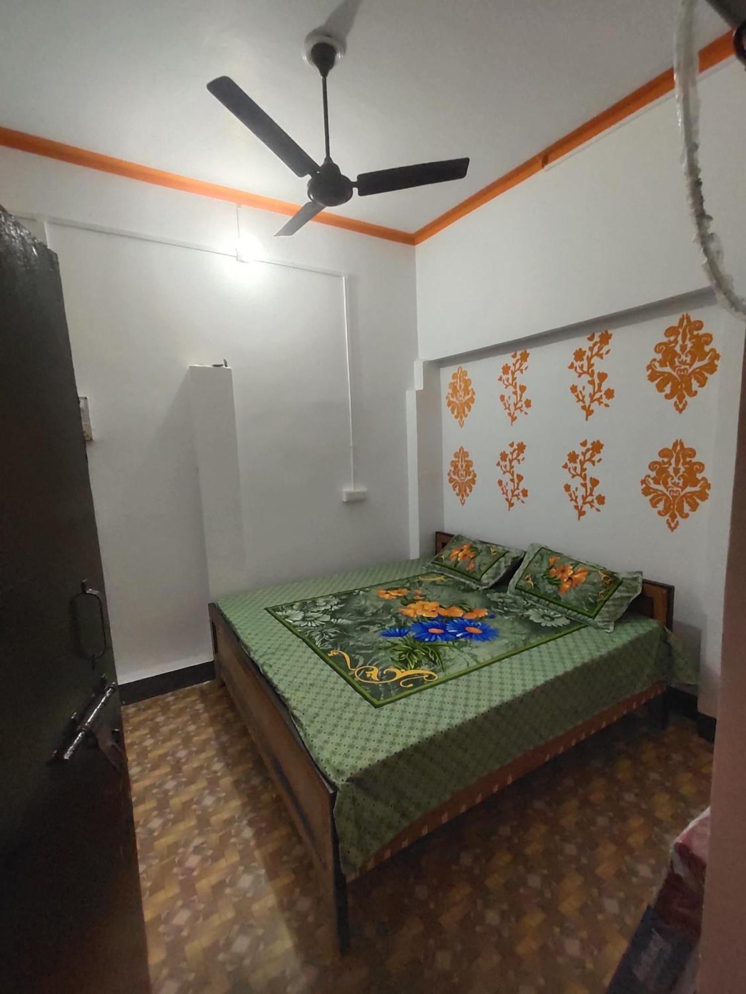 Awadh Guest House Ayodhya Kültér fotó